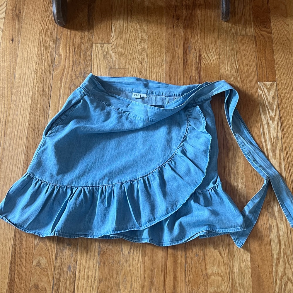 Gap Blue Ruffled Wrap Skirt with pockets